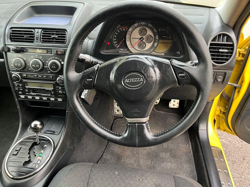 TOYOTA ALTEZZA