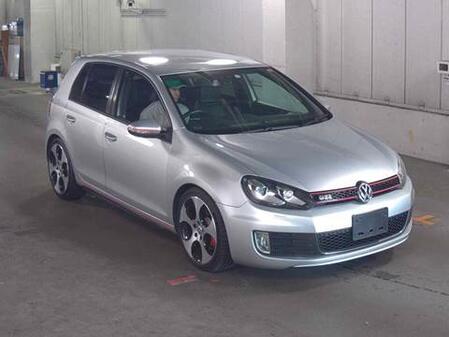 VOLKSWAGEN GOLF 2.0 TSI GTI