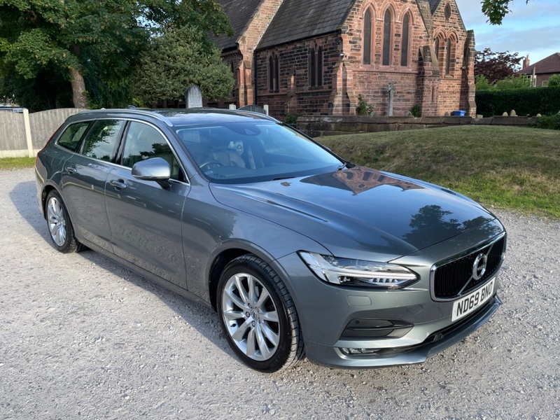 VOLVO V90