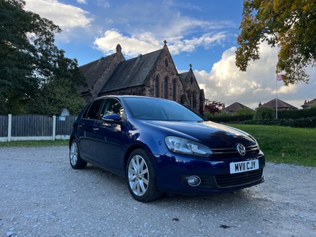 VOLKSWAGEN GOLF GT TSI