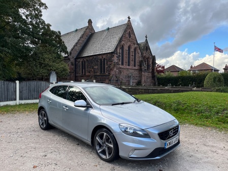 VOLVO V40 D3 R-DESIGN NAV