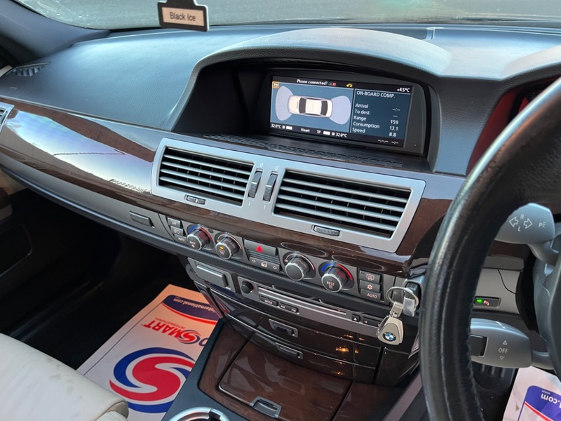 BMW 7 SERIES