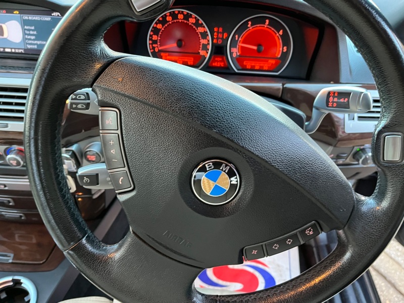 BMW 7 SERIES