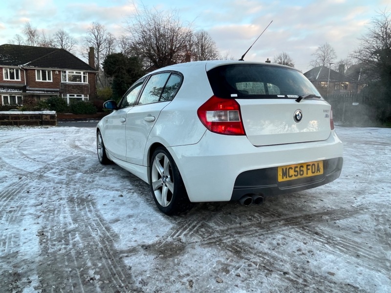 BMW 1 SERIES