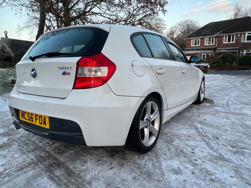 BMW 1 SERIES