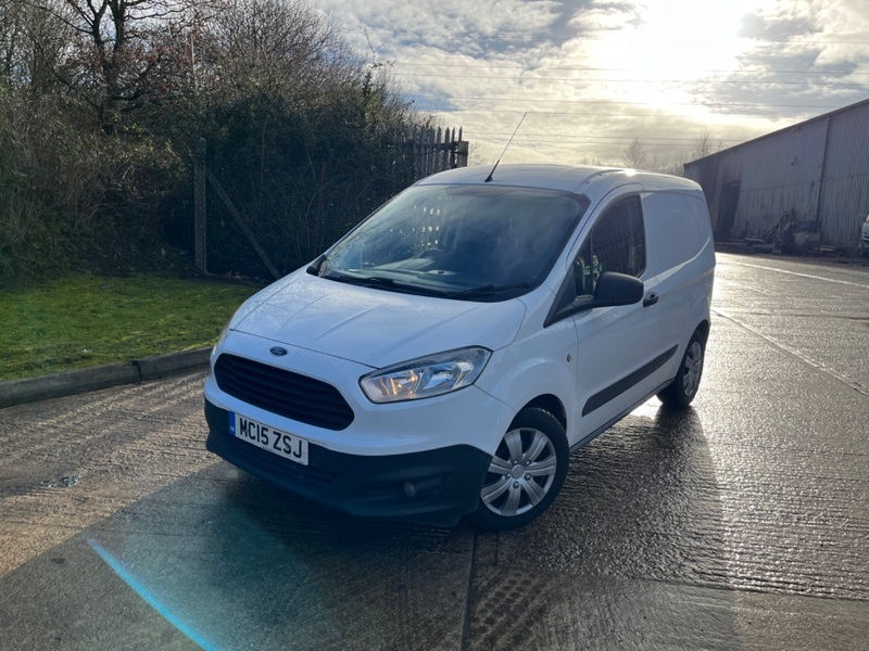 FORD TRANSIT COURIER