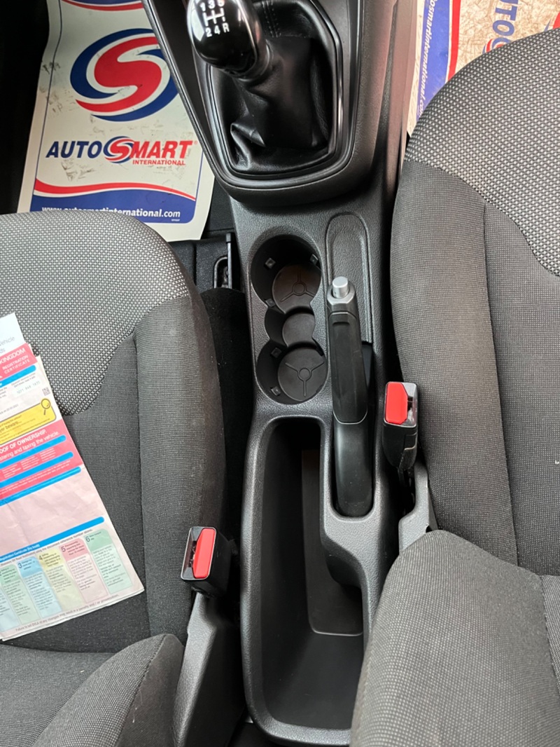FORD TRANSIT COURIER