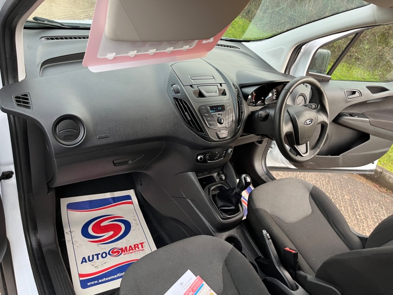 FORD TRANSIT COURIER
