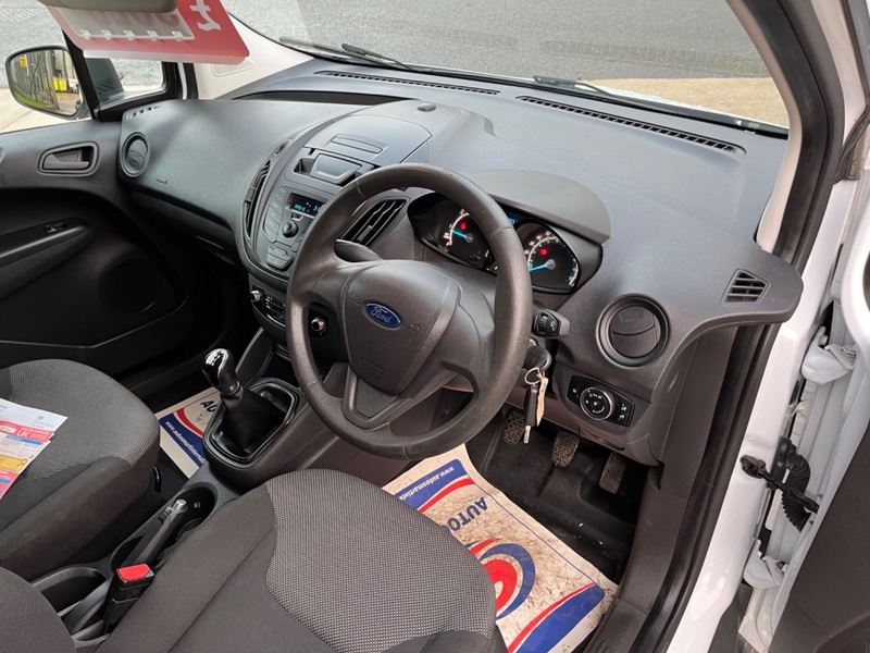 FORD TRANSIT COURIER