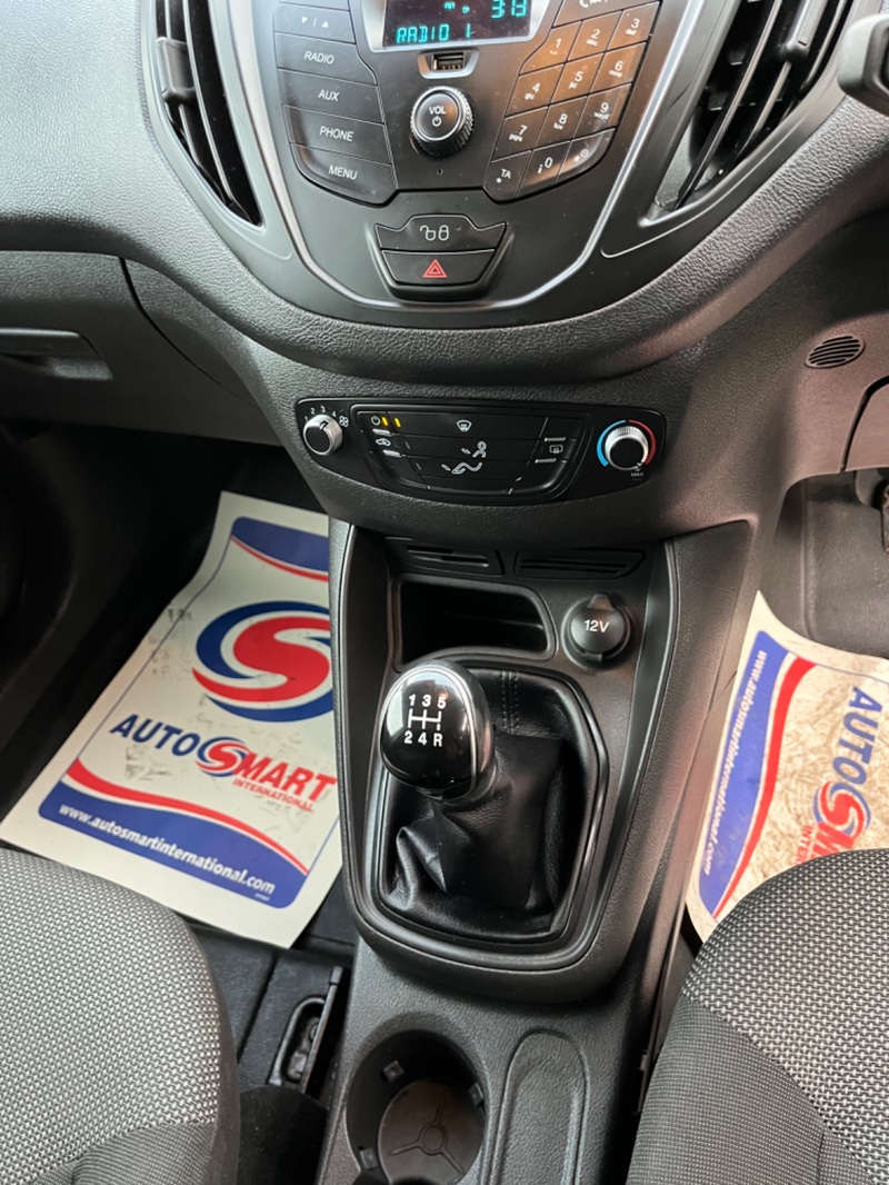 FORD TRANSIT COURIER