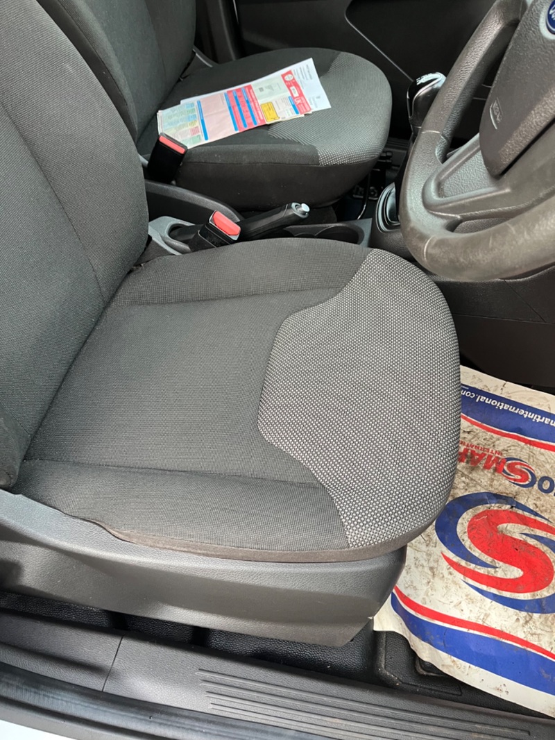 FORD TRANSIT COURIER