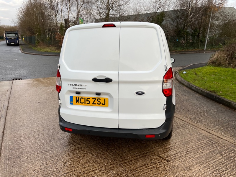 FORD TRANSIT COURIER