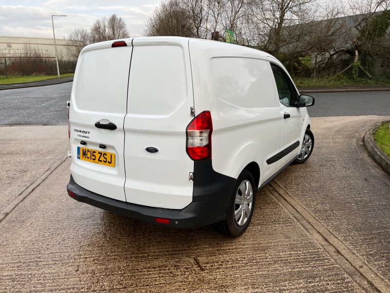 FORD TRANSIT COURIER