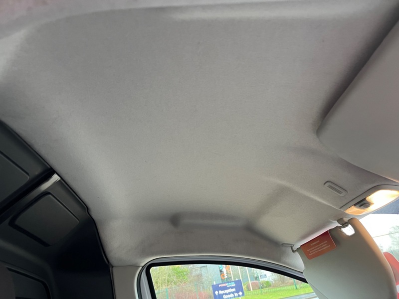 FORD TRANSIT COURIER