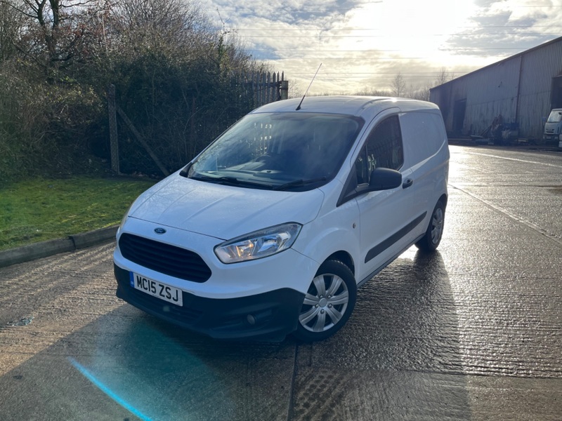 FORD TRANSIT COURIER