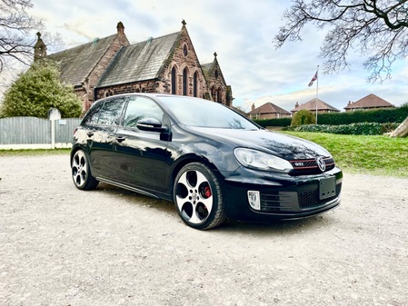 VOLKSWAGEN GOLF GTi DSG MK6