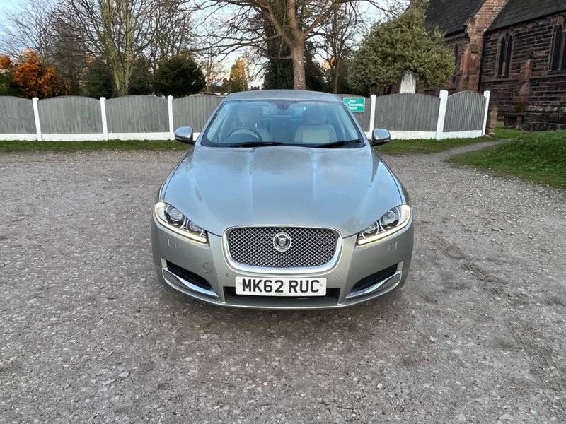 JAGUAR XF