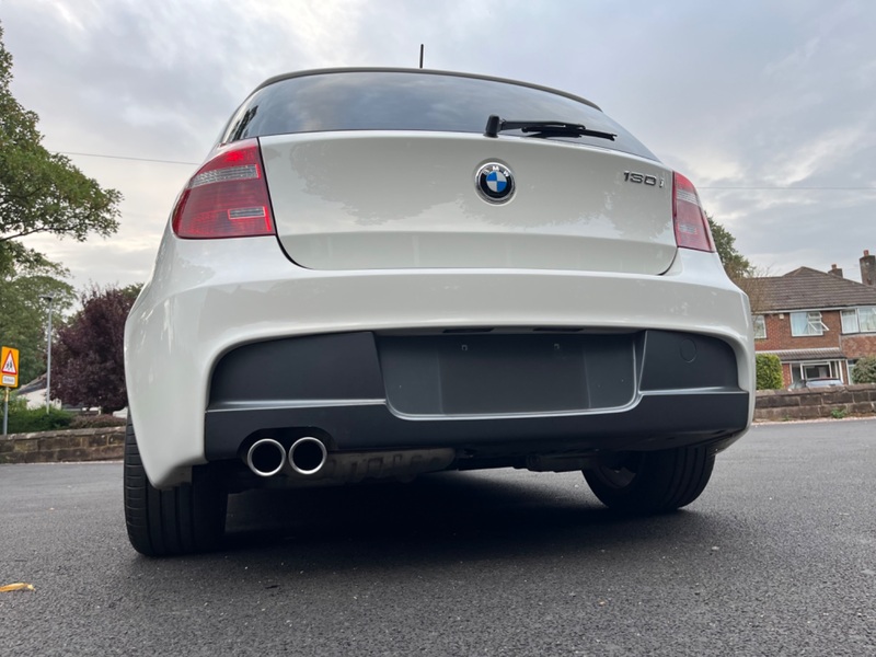 BMW 1 SERIES