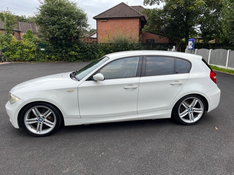 BMW 1 SERIES