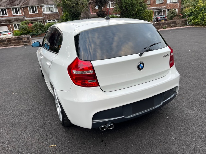 BMW 1 SERIES