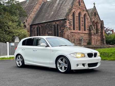 BMW 1 SERIES 130i White MSport Auto