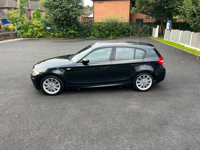 BMW 1 SERIES