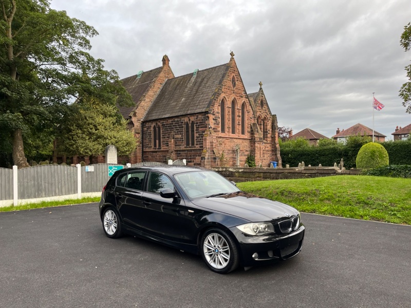 BMW 1 SERIES