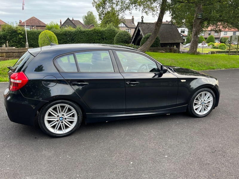 BMW 1 SERIES