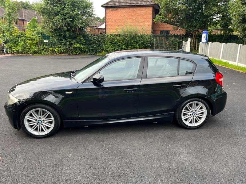 BMW 1 SERIES