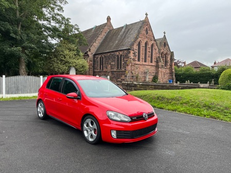 VOLKSWAGEN GOLF GTi DSG Rare Tornado RED