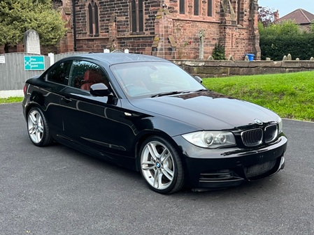 BMW 1 SERIES 135i Coupe in Black